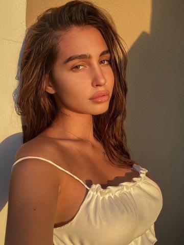 Лолита Вечерняя спутница фото 3